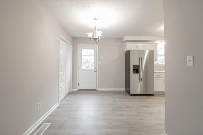 Building Photo - 408 Beasley Dr