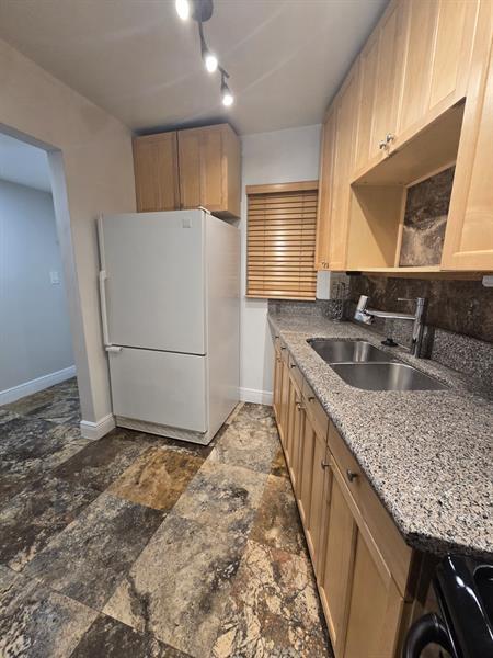 Building Photo - 4121 Stirling Rd