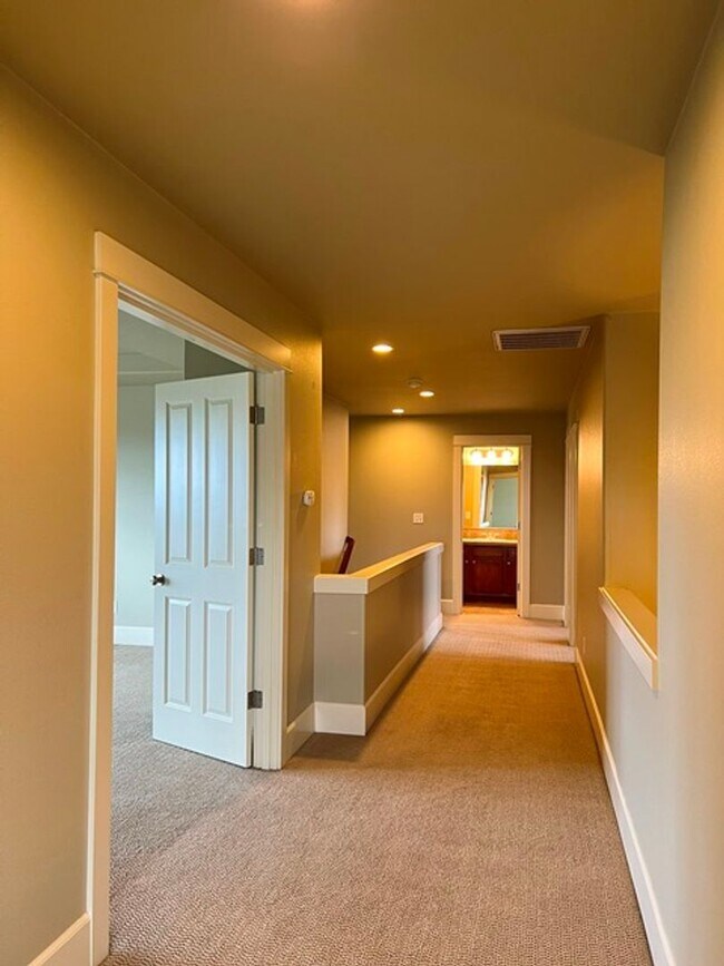 Building Photo - 2710 Eagles Eye Ave NW