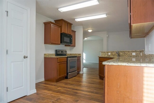 Building Photo - 960 Woodlark Dr