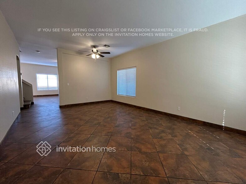 Building Photo - 11714 W Flanagan St