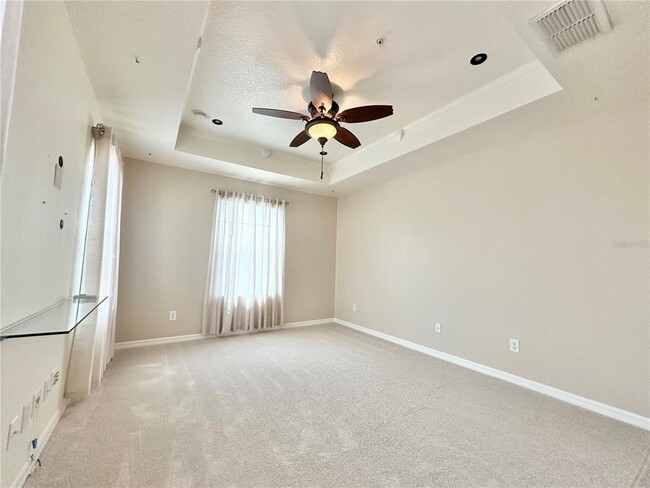 Building Photo - 204 Canterbury Bell Dr