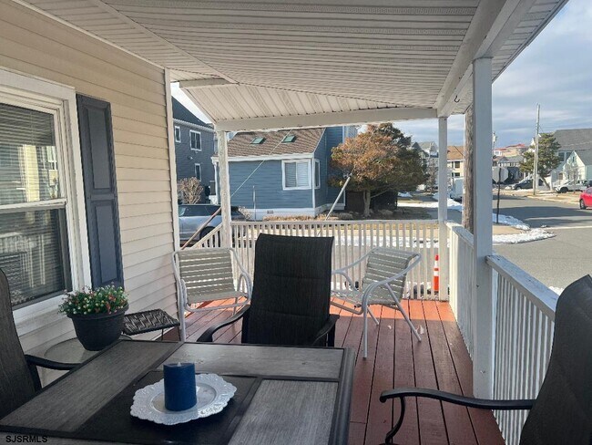 Building Photo - 316 N Vendome Ave