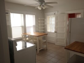 Building Photo - 92 Thorpe St