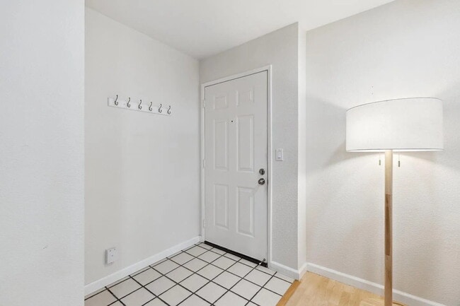 Building Photo - "Chic 1-Bedroom San Jose Retreat with Luxu...