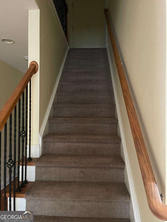 Building Photo - 5645 Princeton Run Trail