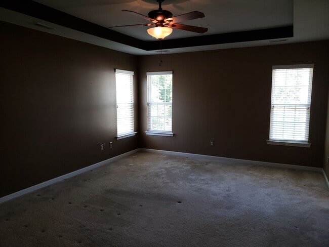 Building Photo - Beautiful home in Ballantyne