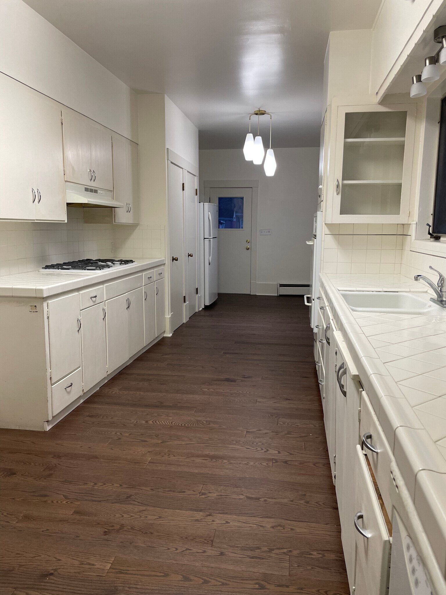 Building Photo - 264 E 4800 S