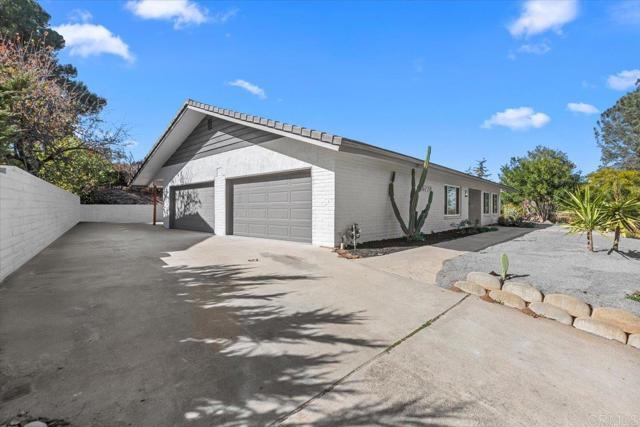 Building Photo - 16220 Del Norte