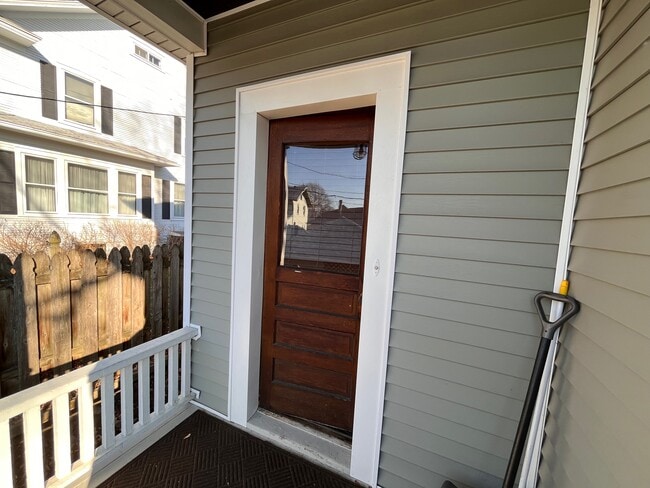 Building Photo - 2608 Leclaire St