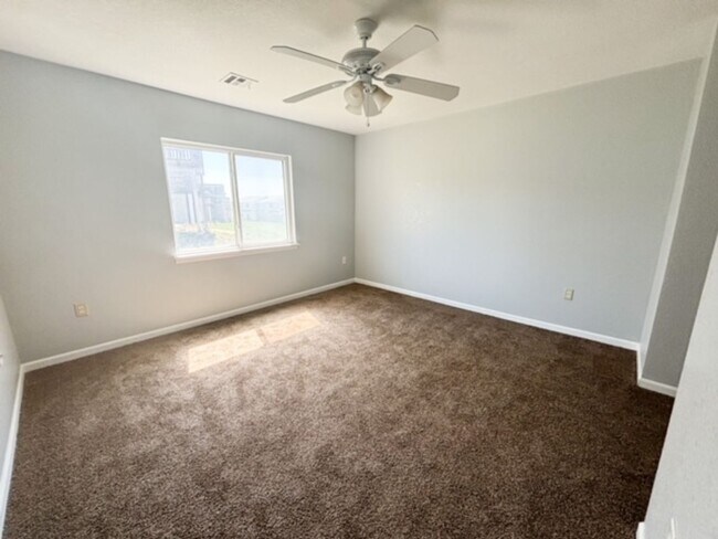 Building Photo - Italian Estates Property Management