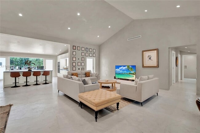 Building Photo - 520 Bay Point Rd