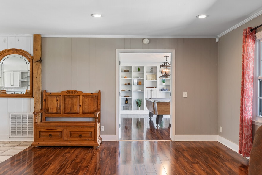 Building Photo - 160 Emalyn Ct