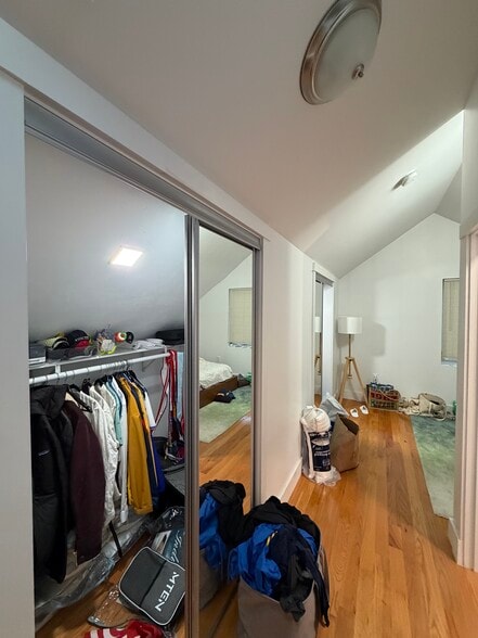 Building Photo - 140 Prospect St