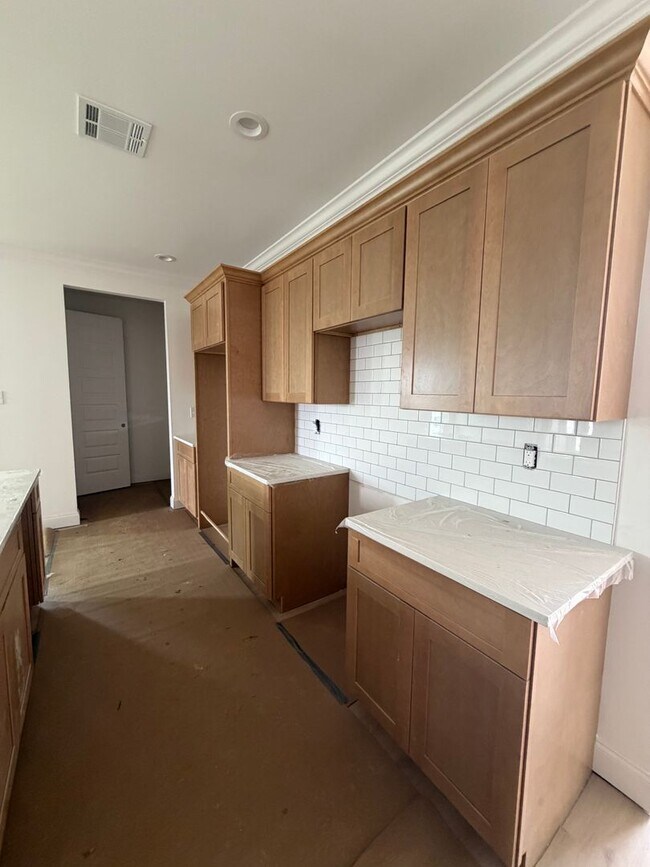 Building Photo - 203 Benson Grove