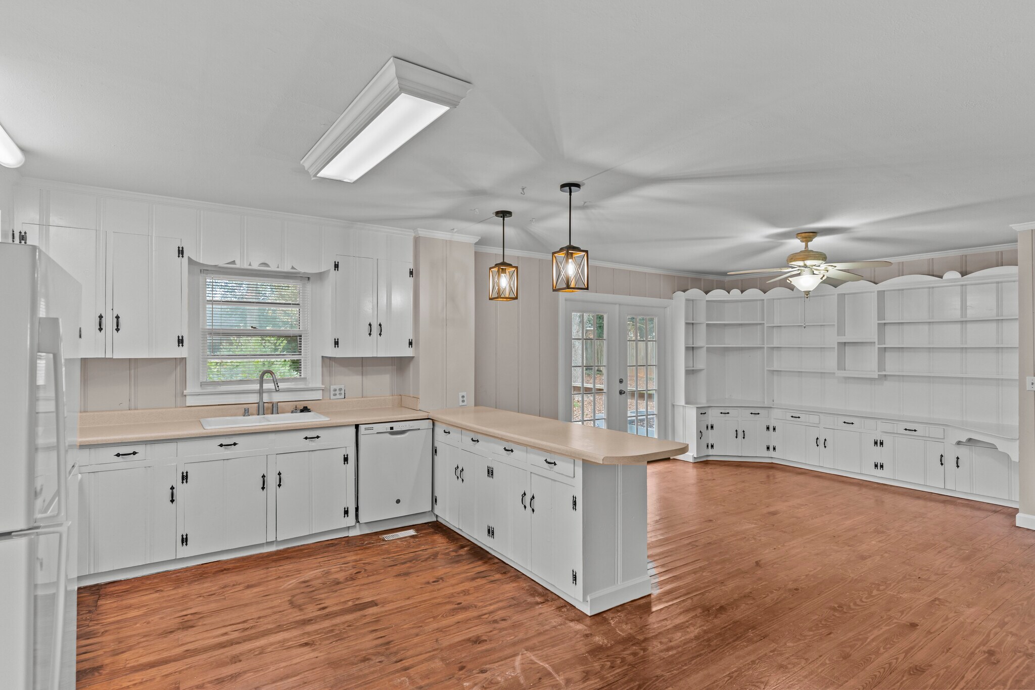 Building Photo - 110 Byrd St