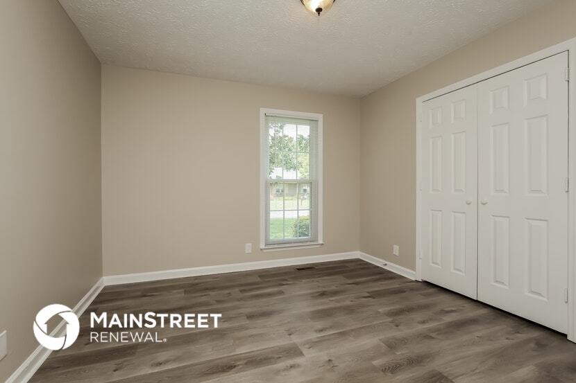 Building Photo - 2319 Centertree Dr