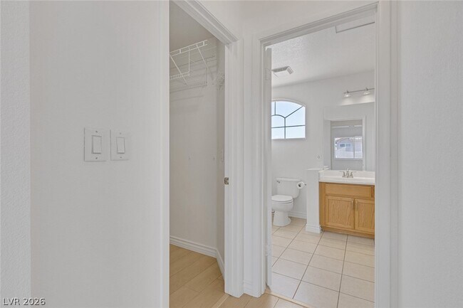 Building Photo - 8756 Harvest Valley Ave