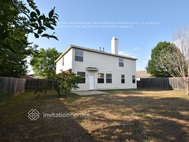 Building Photo - 1304 White Dove Ln