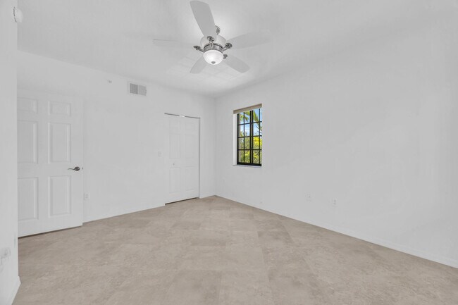Building Photo - 4907 Midtown Ln