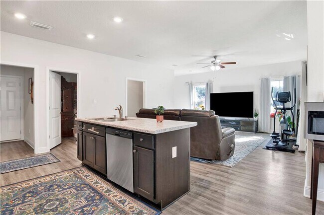Building Photo - 6551 Addison Wds Dr