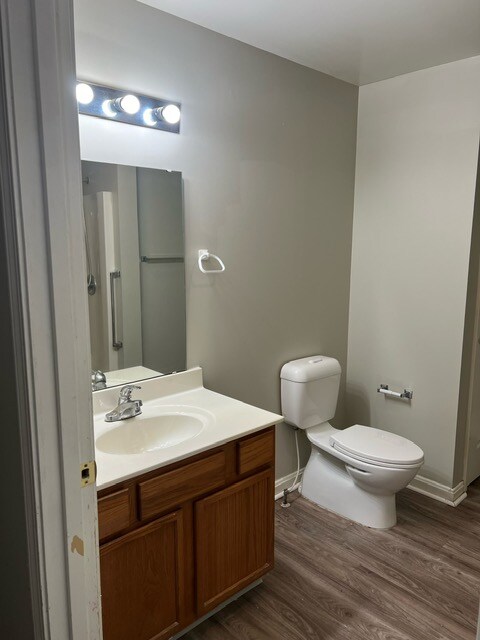 Building Photo - 316 W Walnut St