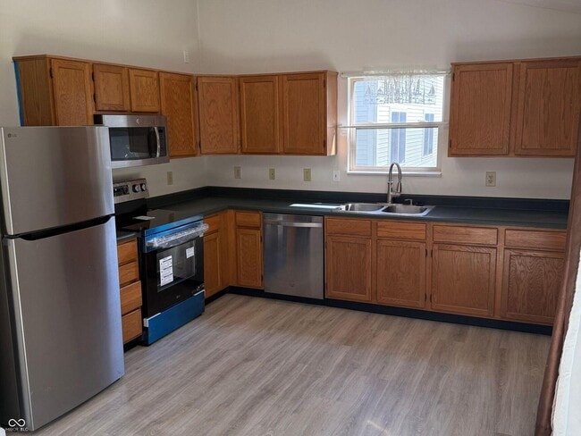 Building Photo - 1266 Auburn Dr