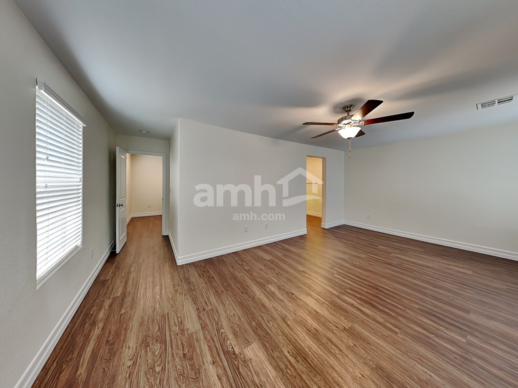 Building Photo - 5855 Petronius St