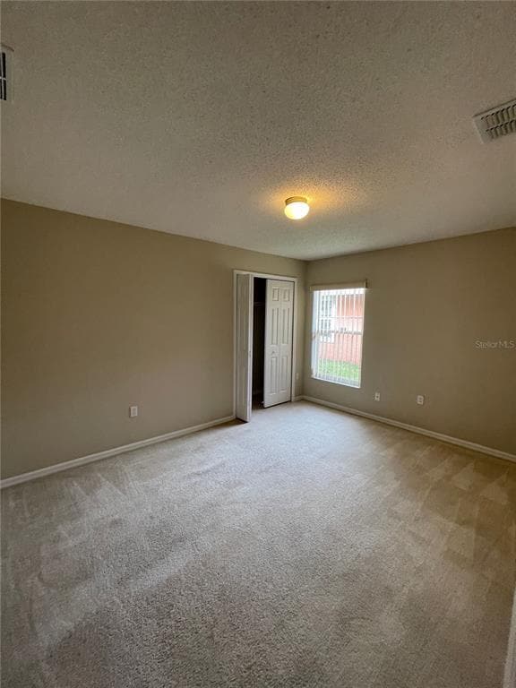 Building Photo - 207 Cranbrook Dr
