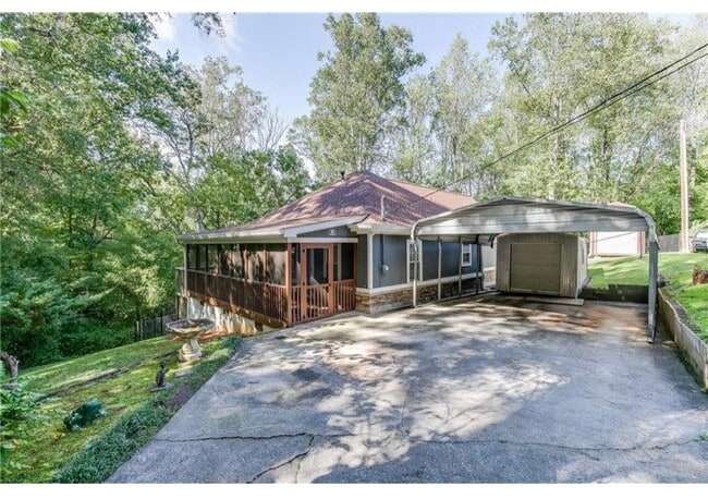 Building Photo - 89 Silas King St