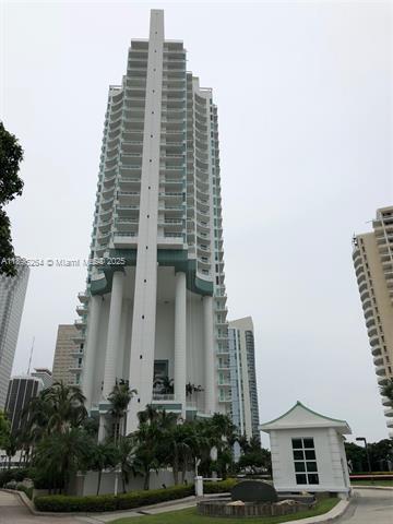 Building Photo - 900 Brickell Key Dr