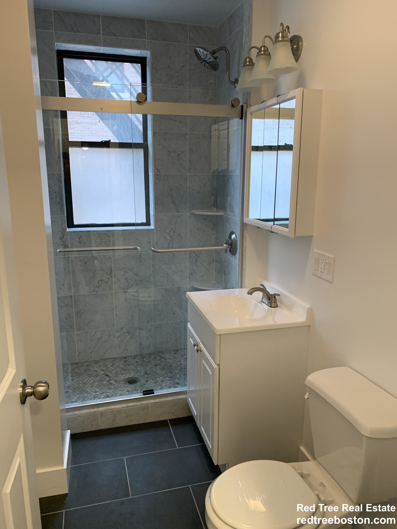 Building Photo - 11 Queensberry St