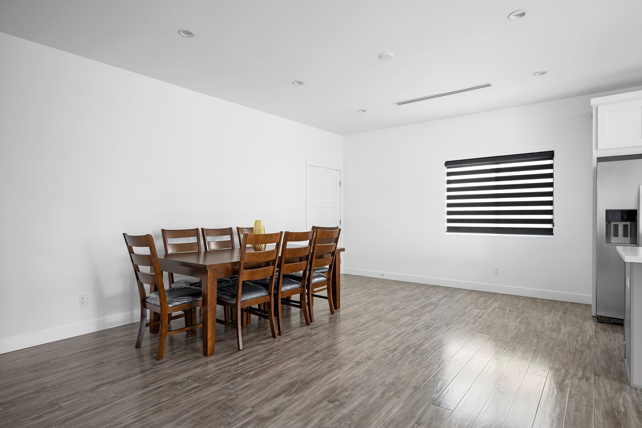 Building Photo - 13311 Wixom St