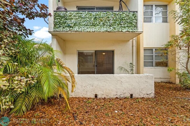 Building Photo - 7831 SW 56th St