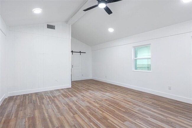 Building Photo - 6907 Tulane Dr