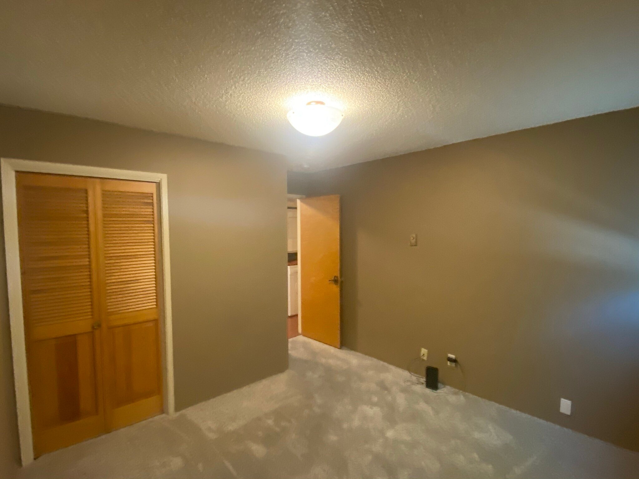 Building Photo - 1220 NW State St