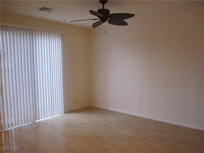 Building Photo - 620 White Shark Ct