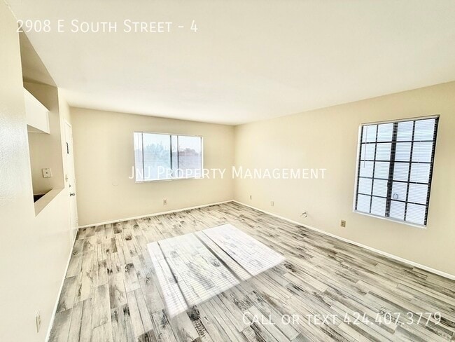 Building Photo - 2908 E South St