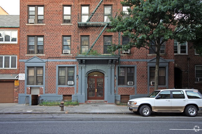 Building Photo - Ruth Court