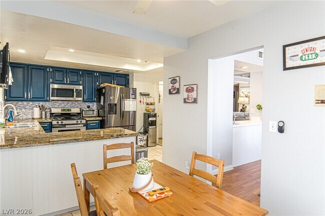 Building Photo - 9009 Feather River Ct