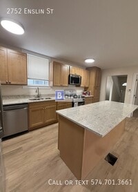 Building Photo - 2752 Enslin St