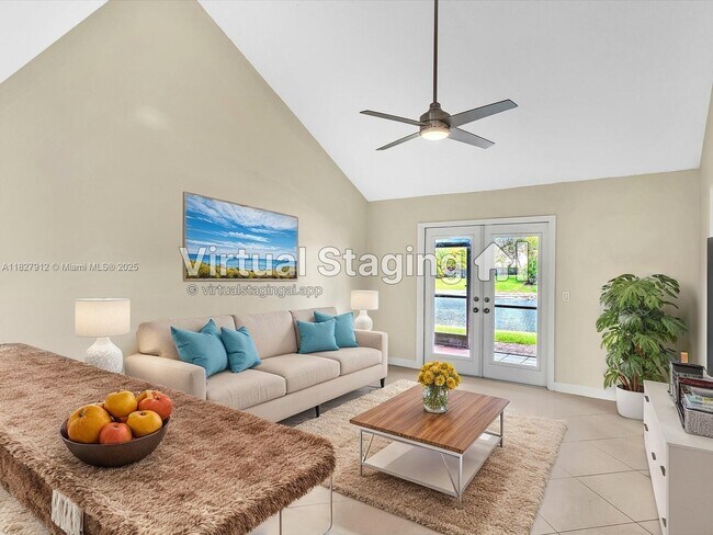 Building Photo - 10323 Hidden Springs Ct