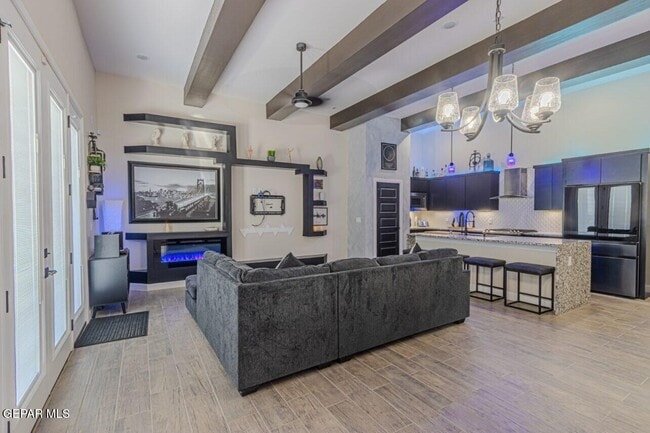 Building Photo - 273 Hunstanton St