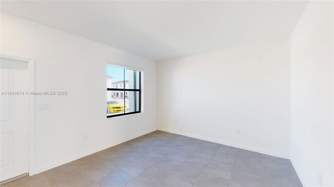 Building Photo - 11815 SW 246 Terrace