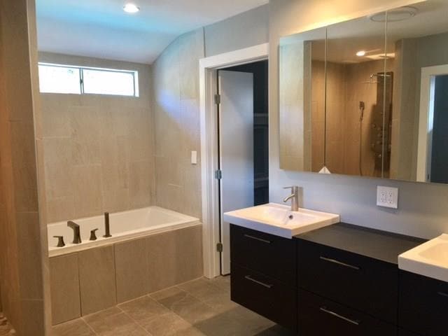 Building Photo - 4135 High Summit Dr