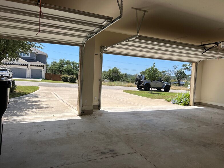 Building Photo - 139 Capstone Ct
