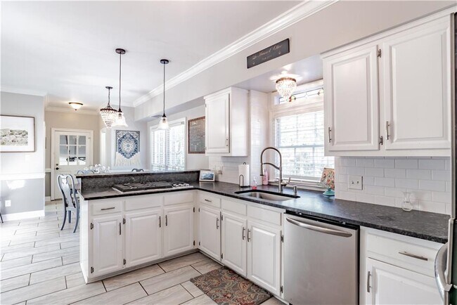 Building Photo - 2127 Ryegate Ct