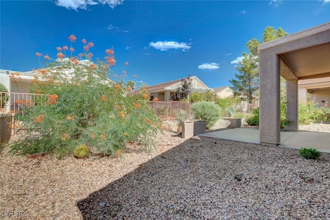 Building Photo - 576 Carmel Mesa Dr