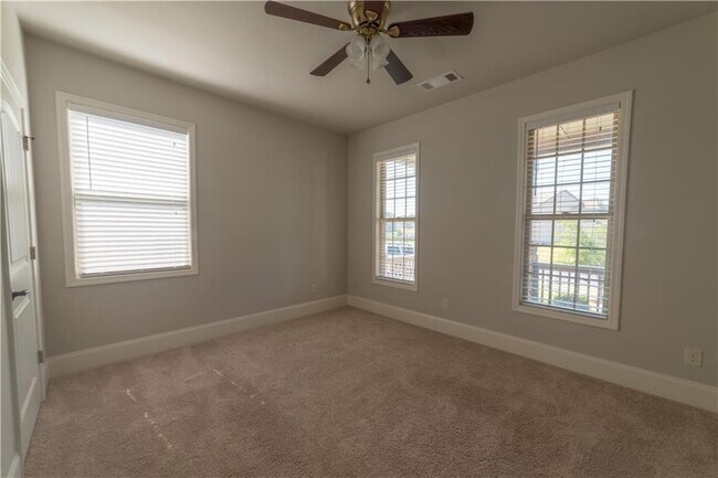 Building Photo - 7445 Oldbury Pl