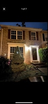 Building Photo - 651 Stonewall Dr